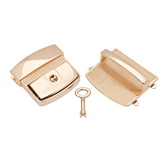 Chiusura a pulsante con chiave MAS 44x44 mm per borse handmade oro