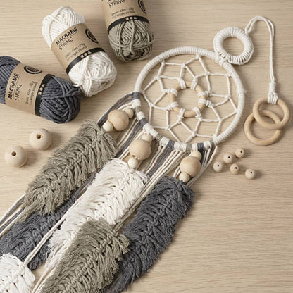 acchiappasogni macrame in lavorazione con filo cotone