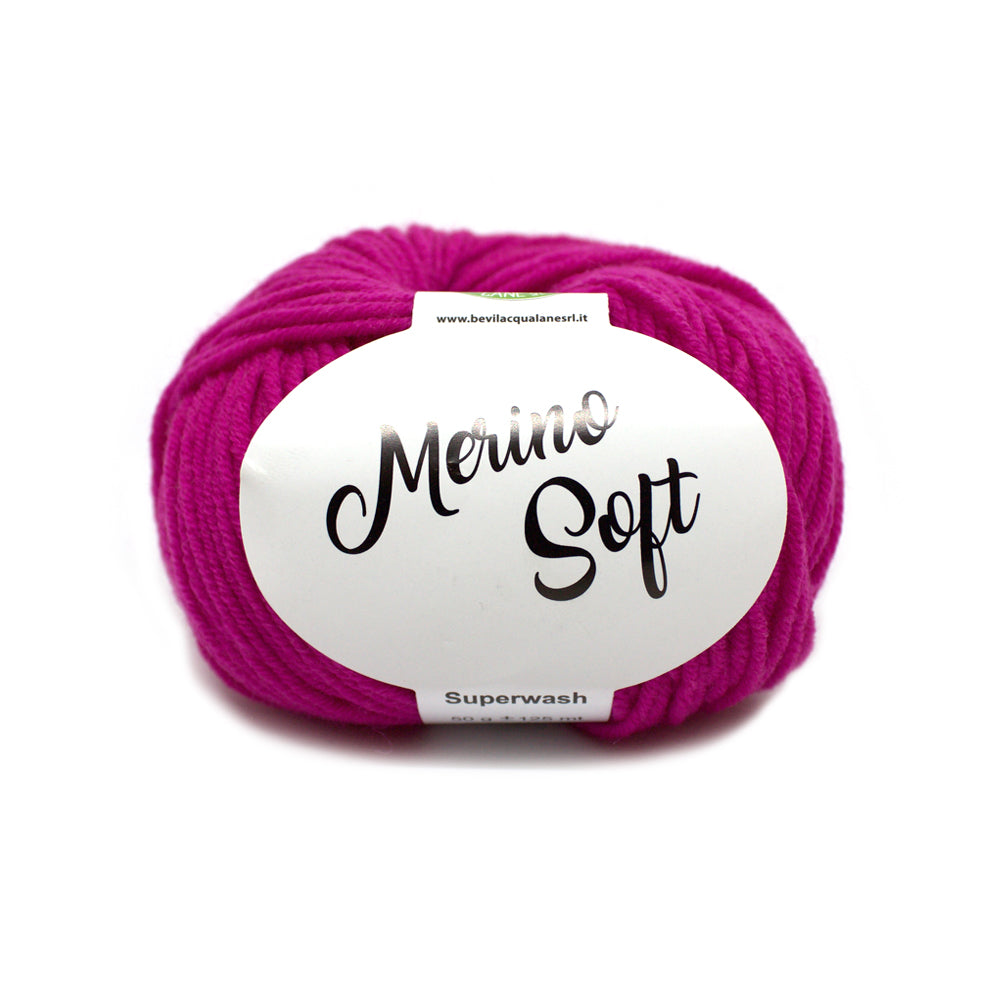 filato lana merino extra fine colore Fuxia 102