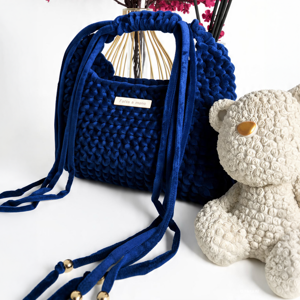 Velvet Charm Bag | Pattern di Il Peso Leggero