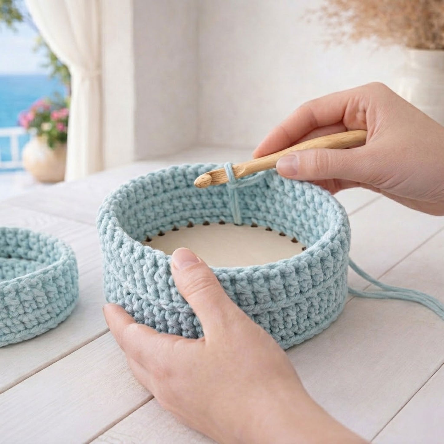 base-legno-pioppo-per-cestini-organizer-all-uncinetto-in-fettuccia-ambientata-lavorazione