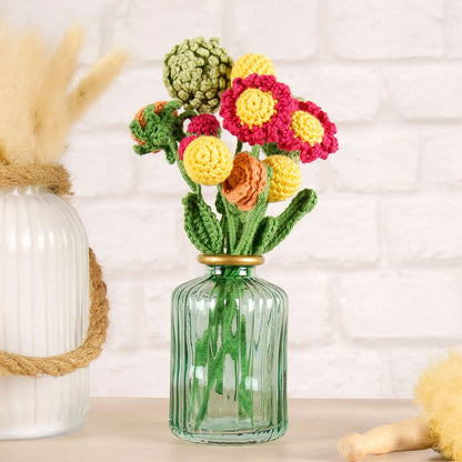 DMC Kit Amigurumi Wild Meadow Bouquet – Set Uncinetto Intermedio con Filati Happy Cotton