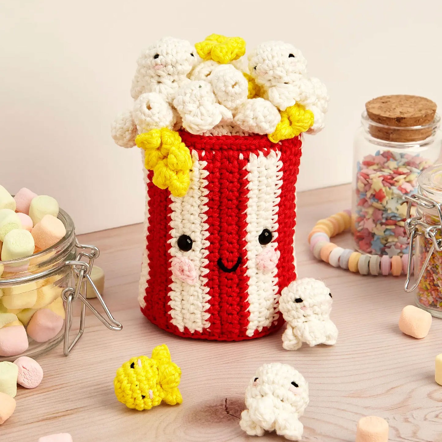 Kit amigurumi DMC Pop The Corn Maria Alejandra Montero con filato Happy Cotton 100% cotone finito